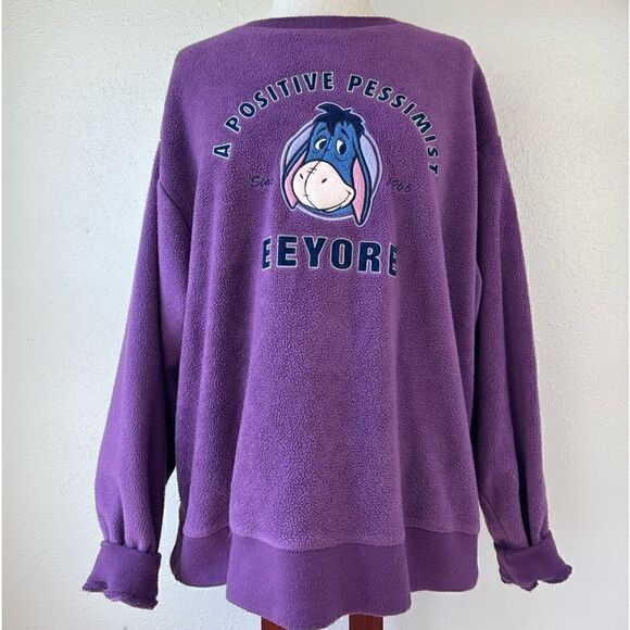 EUC Disney Women’s Fuzzy Top - Picture 1 of 6